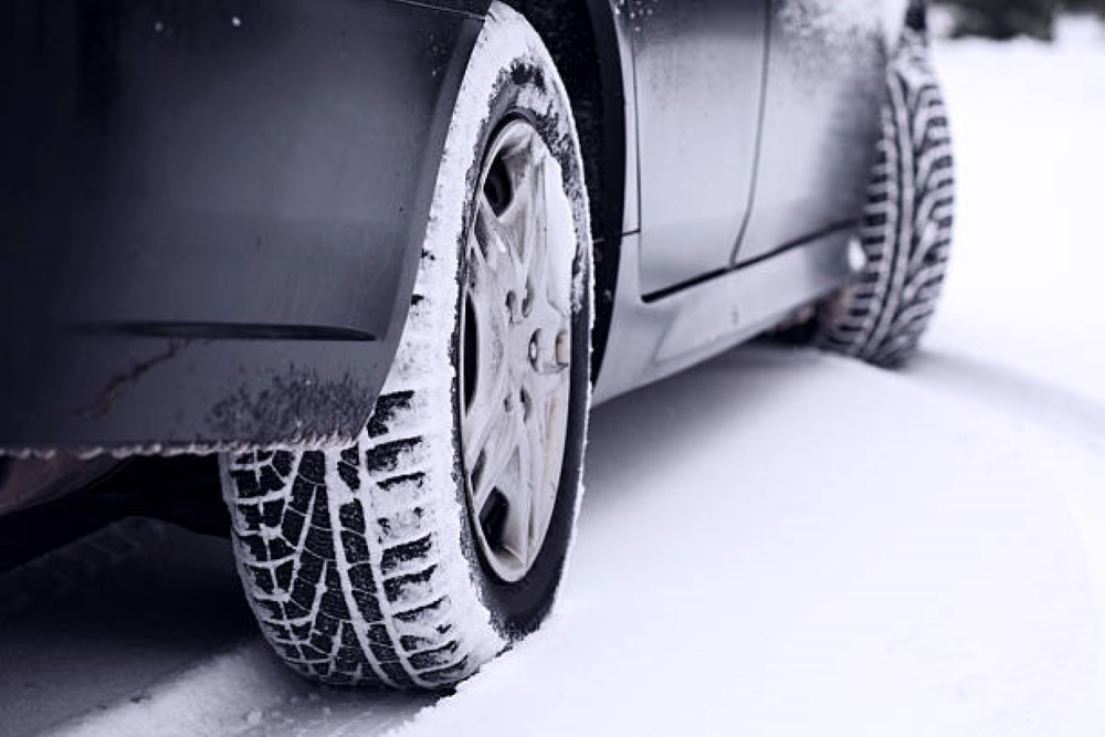 When to change to winter tires Toronto